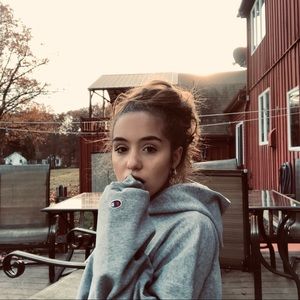 Meet your Posher, Grace